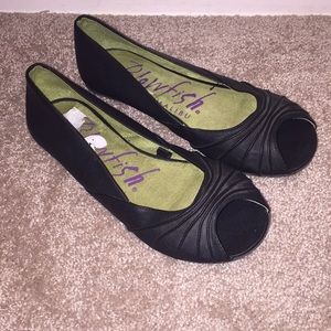 Blowfish size 7.5 peep toe flats